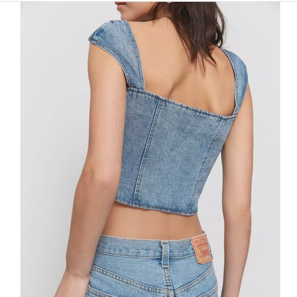 NWT Lioness Papa Don't Preach Denim Zip Crop Top Tank Women's Medium Light Wash - Picture 4 of 15